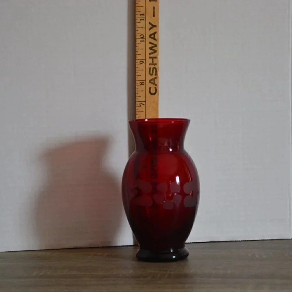 Ruby Red Glass Vase - Picture 3 of 5